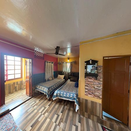 Calcutta Backpackers Homestay- For Travellers And Backpackers Exterior photo