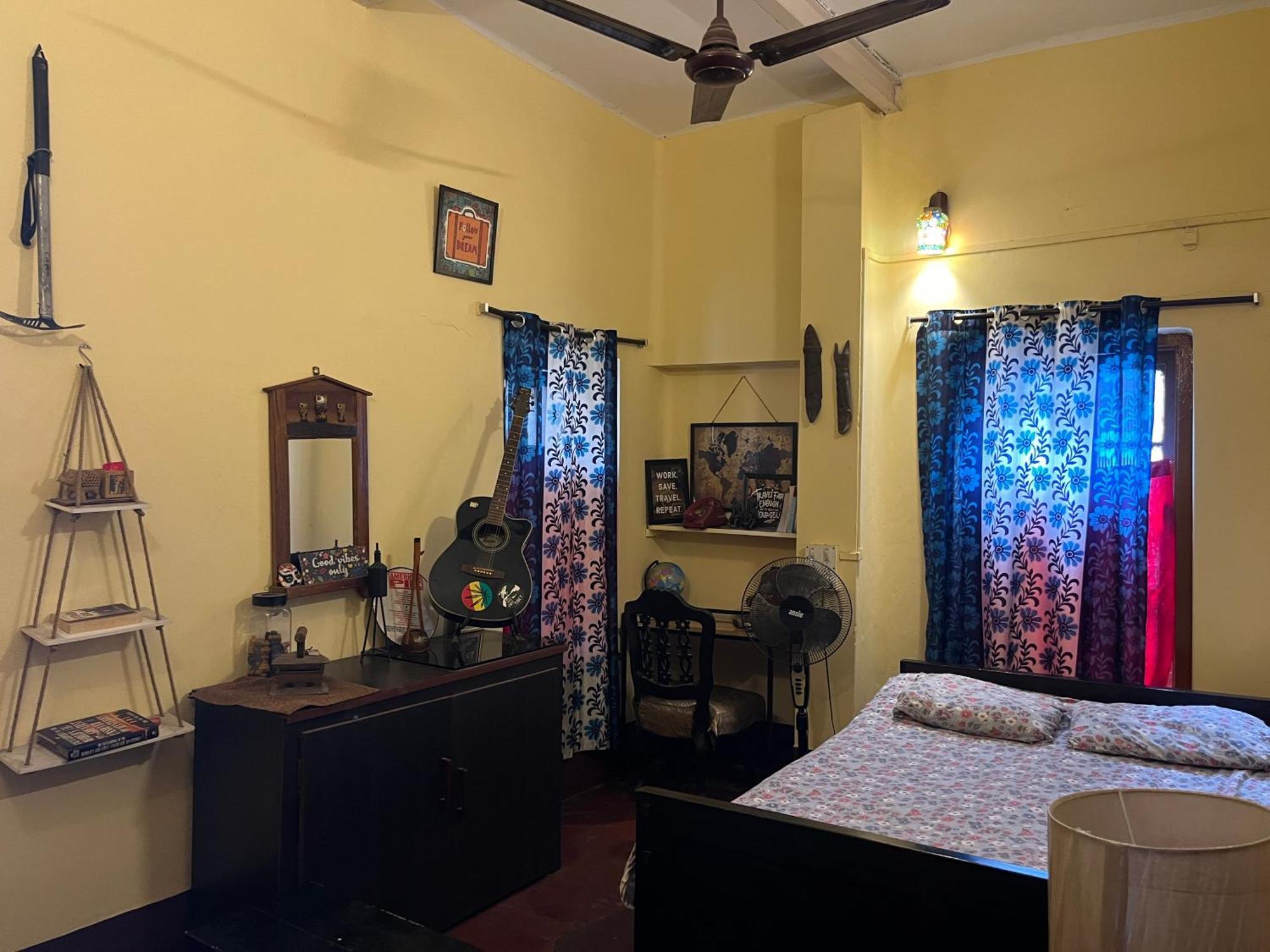 Calcutta Backpackers Homestay- For Travellers And Backpackers Exterior photo